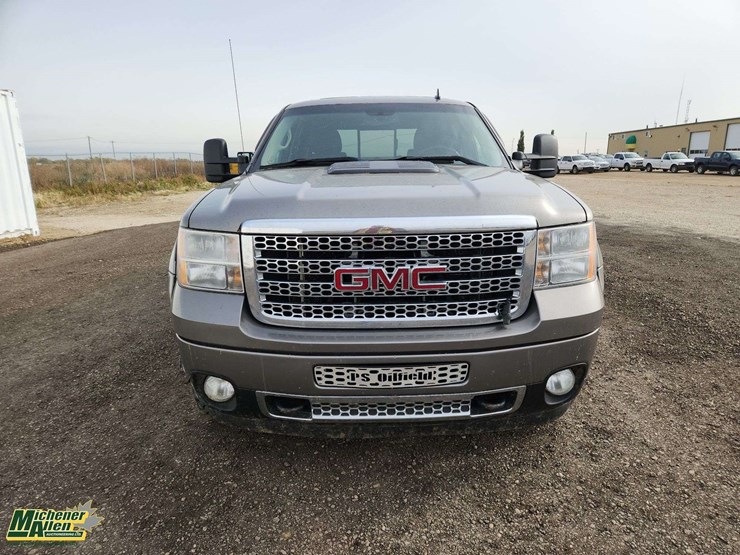 2012-gmc-sierra-2500hd-image-21