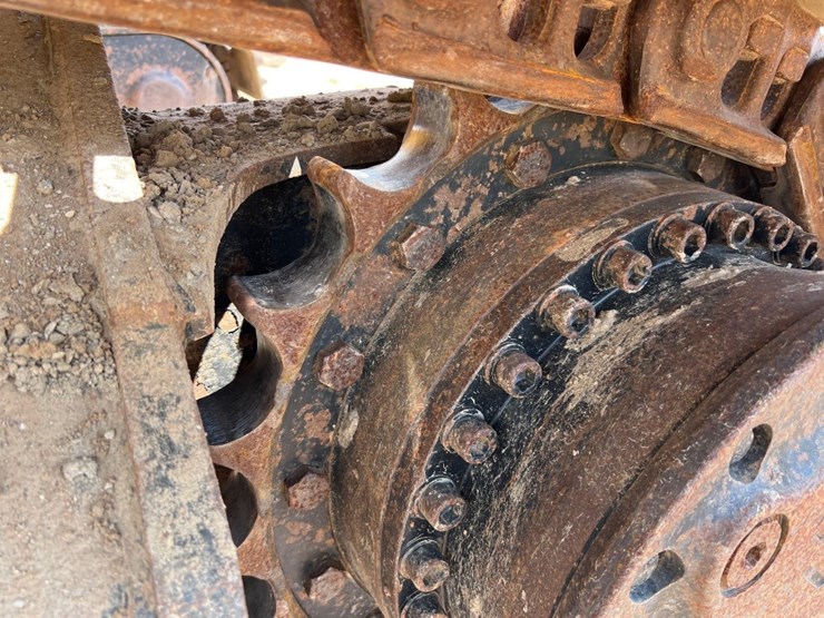 2016-caterpillar-325fl-image-16