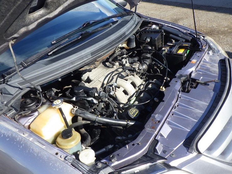 2005-mazda-mpv-image-11