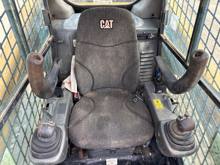 2016-caterpillar-289d-image-22