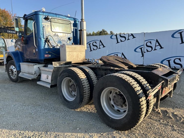 2000-international-9900i-image-3