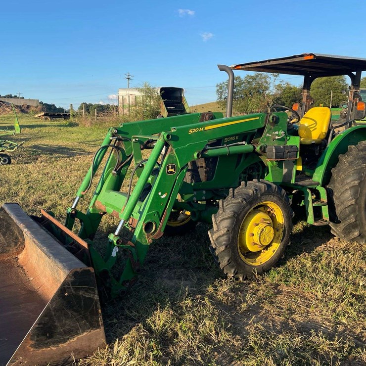 2018 JOHN DEERE 5055E