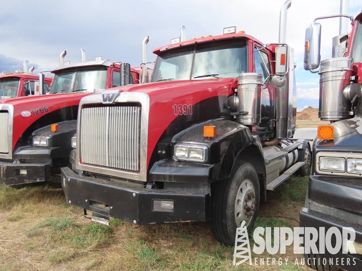 2011-western-star-4900-image-1