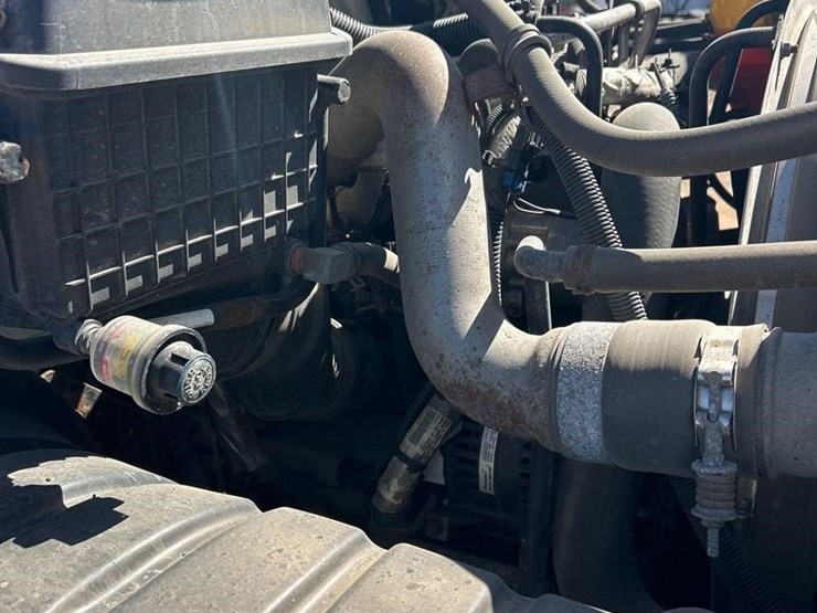 2015-international-durastar-4400-image-51