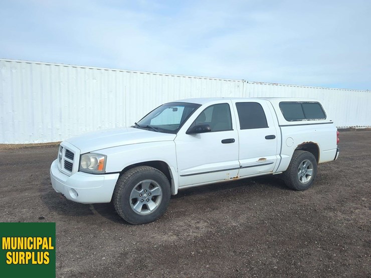 2007-dodge-dakota-image-1