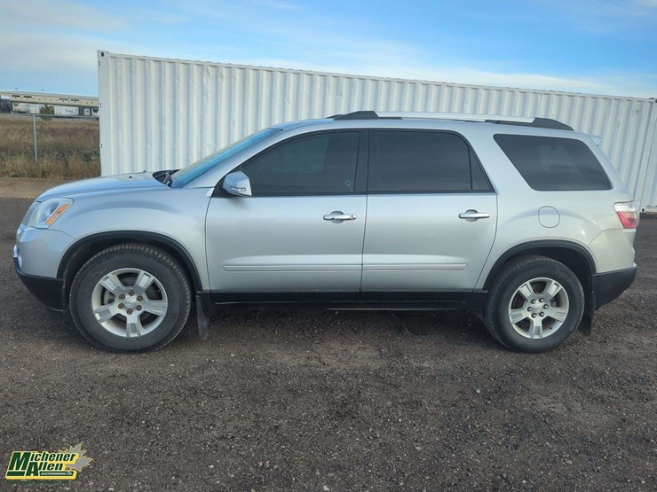 2010-gmc-acadia-image-19