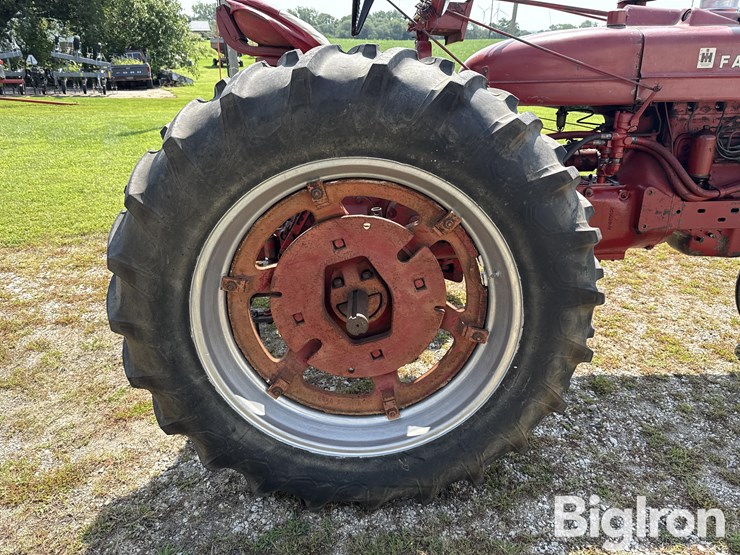 1954-farmall-super-m-ta-2wd-tractor-image-15