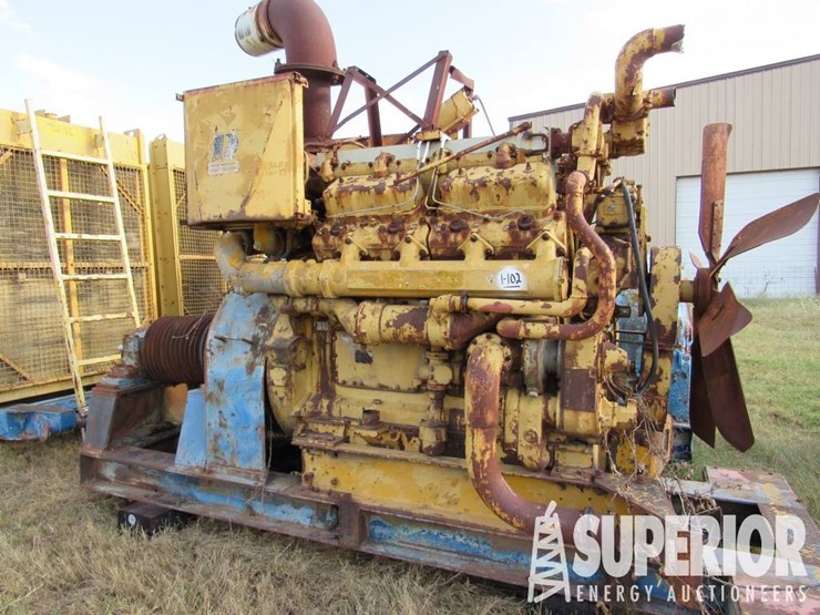 caterpillar-d379-image-1