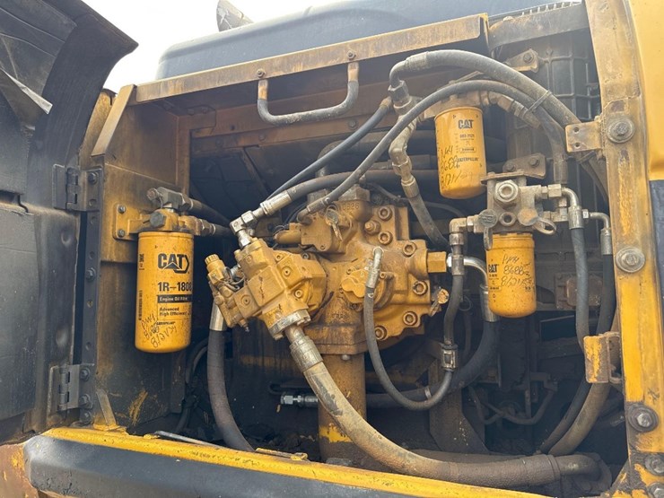 2008-caterpillar-330dl-image-27