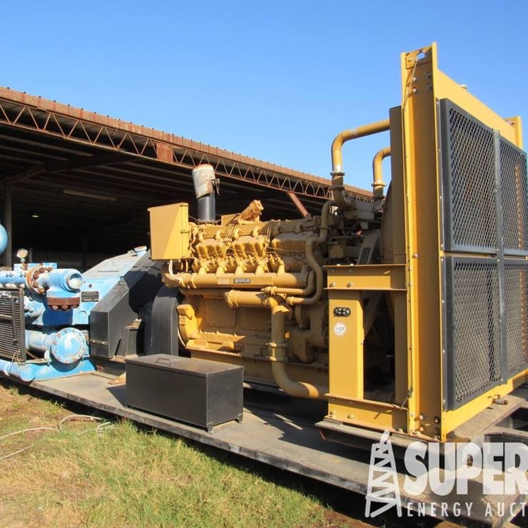 2013 CATERPILLAR D398