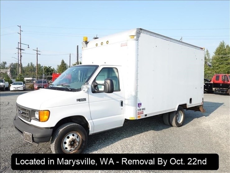 2003-ford-e350-image-1