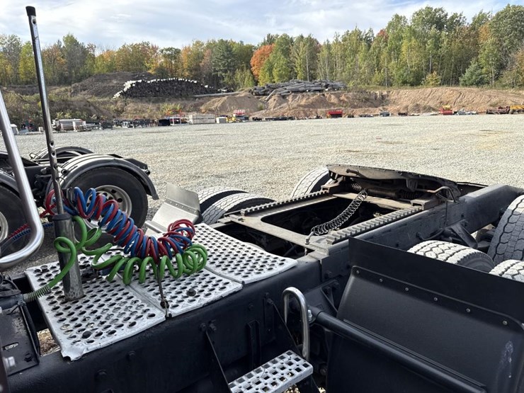 western-star-4964ex-image-28
