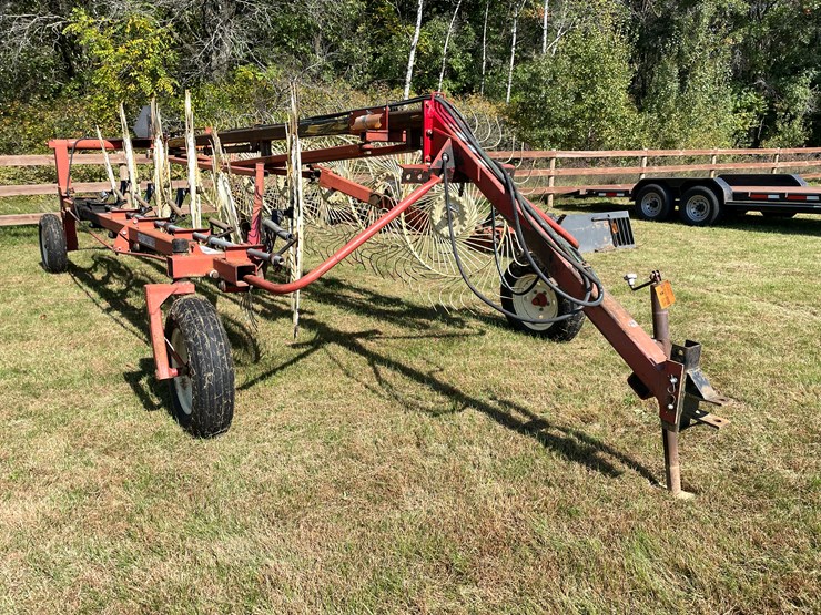 #1670-•-h&s-hi-capacity-wheel-rake-image-3