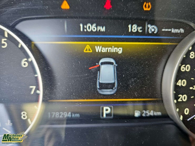 2016-nissan-murano-image-23