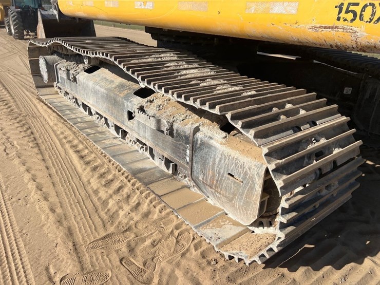 2019-deere-350g-lc-image-30