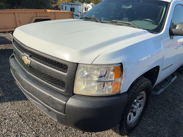 2008-chevrolet-silverado-image-4