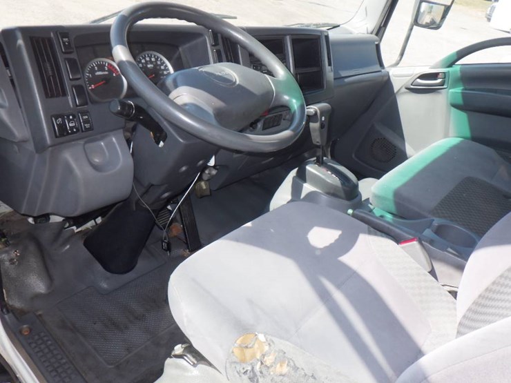 isuzu-npr-hd-image-8