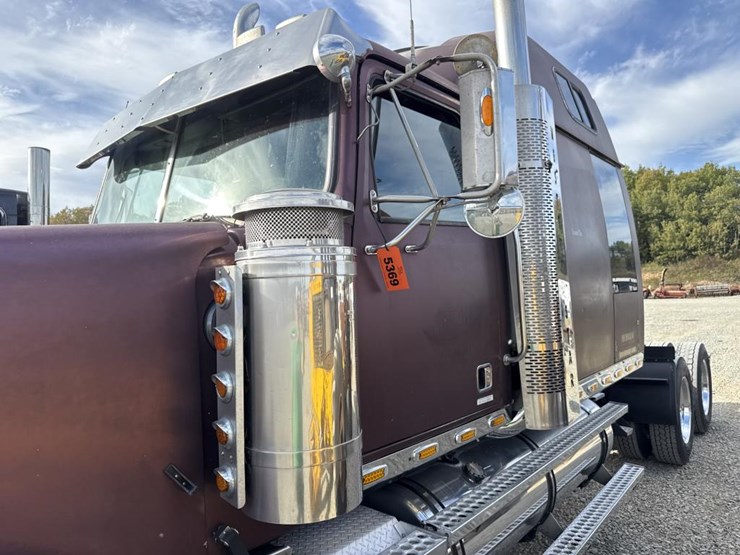 western-star-4964ex-image-26