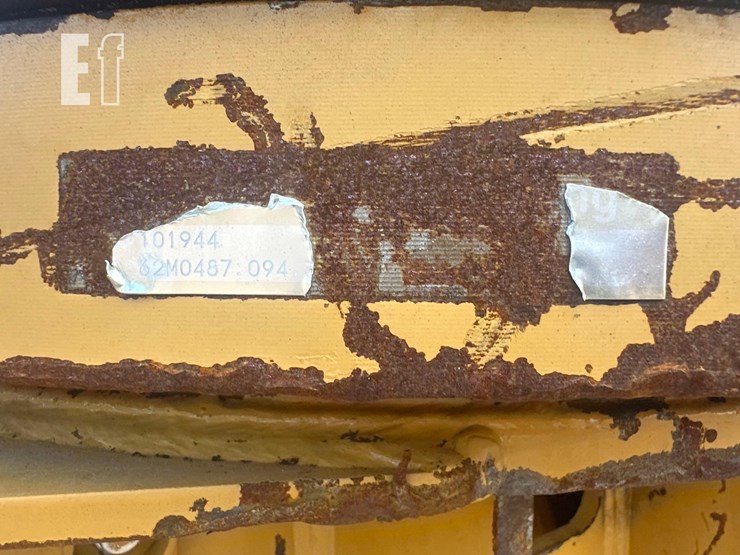 2018-caterpillar-325flcr-image-14