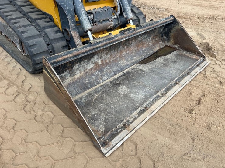 deere-333g-image-17