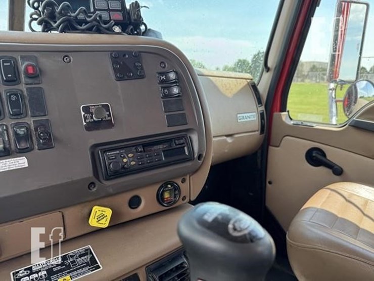 mack-granite-cv713-image-45
