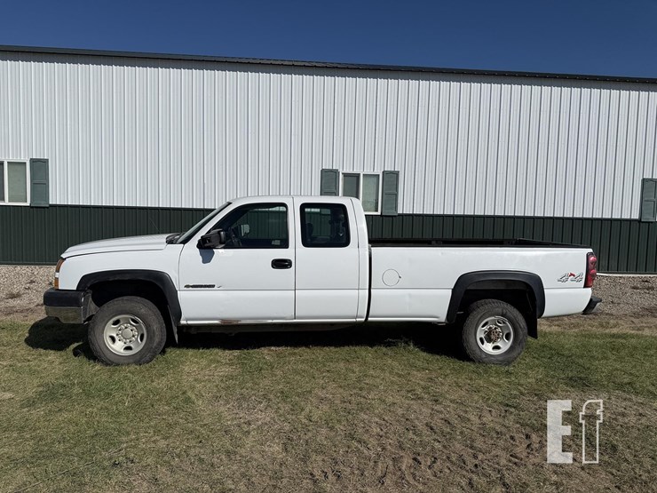 2006-chevrolet-2500hd-image-1