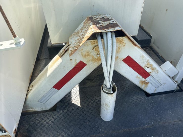 2006-international-durastar-4300-image-35