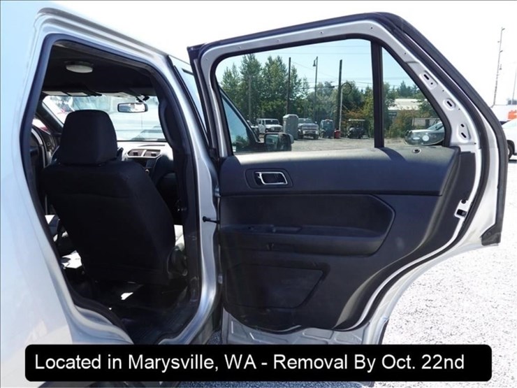 2018-ford-explorer-image-24