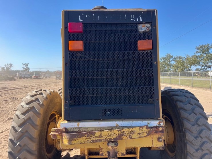 1998-caterpillar-12h-image-25