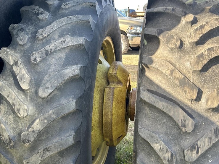 john-deere-4840-image-12