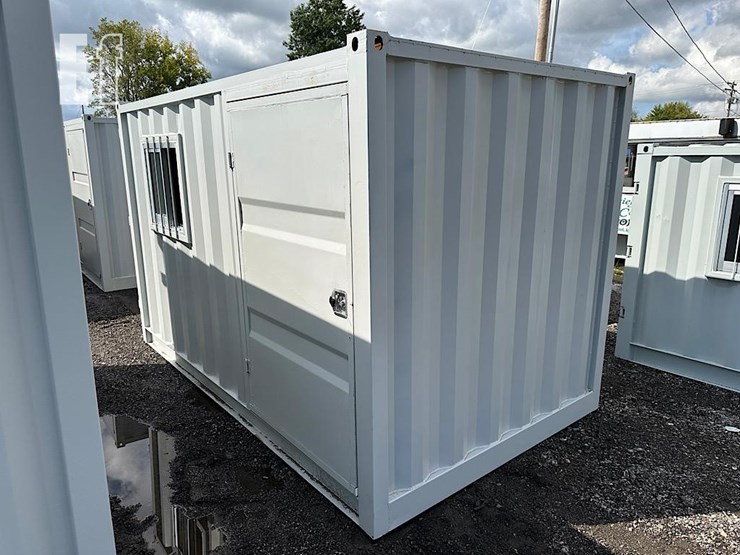 hurricane-6'x10'10"x81"-shipping-container-image-4