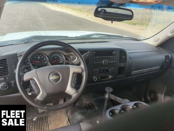 2013-chevrolet-silverado-1500-image-10