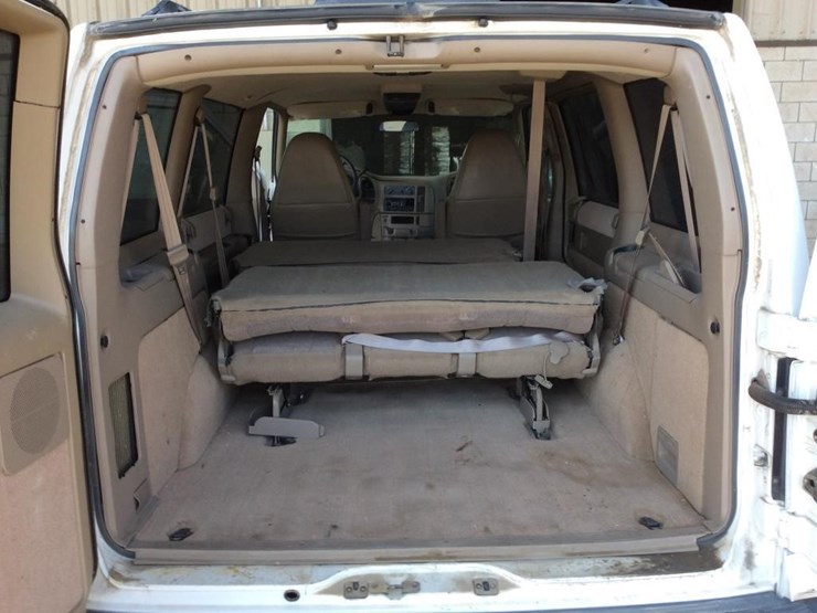 2002-chevrolet-astro-image-9