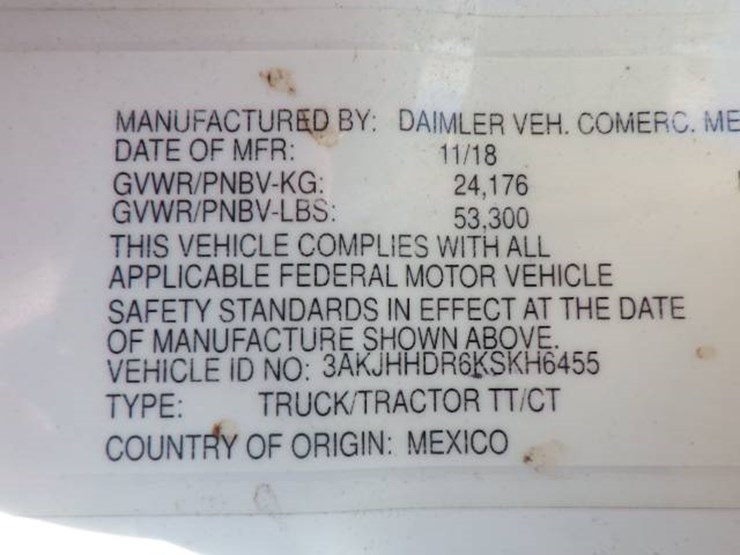 2019-freightliner-cascadia-126-image-13
