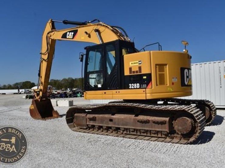2015-caterpillar-328d-lcr-image-17