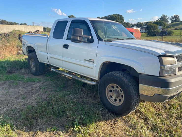 2003-chevrolet-2500-image-4