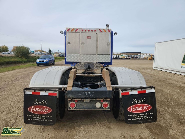 2014-peterbilt-384-image-7
