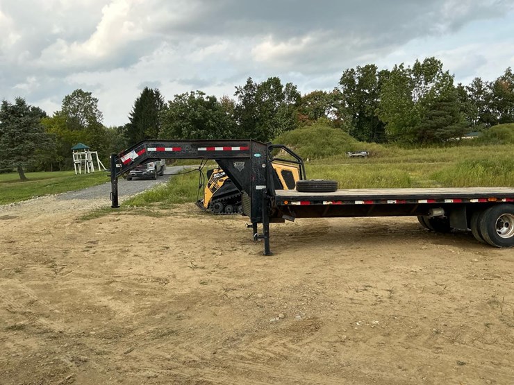 #150-•-2015-pj-gooseneck-trailer-image-2