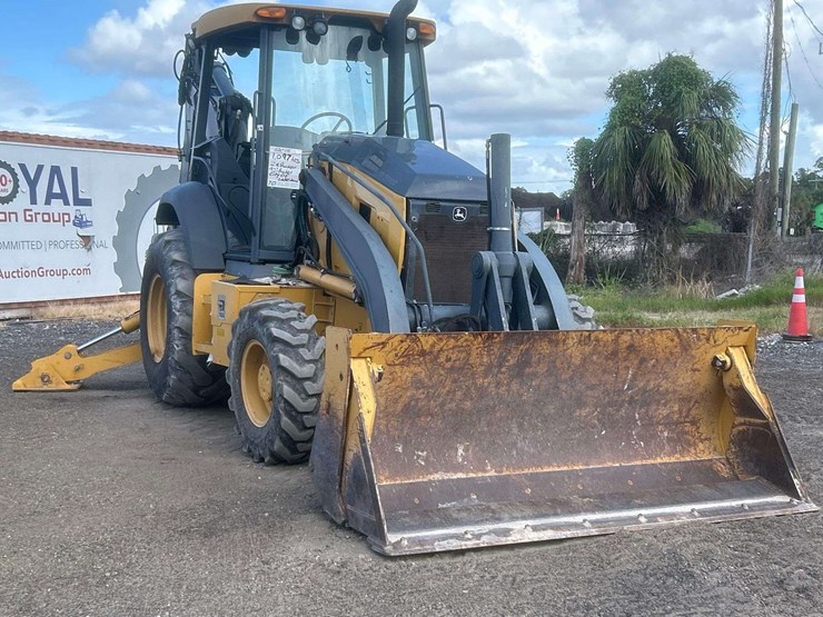 2015-deere-410l-image-2
