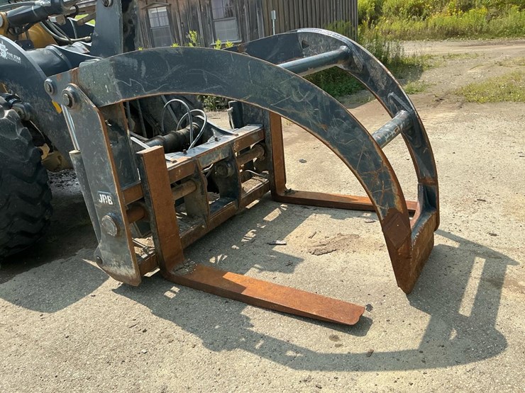 2018-deere-544k-image-15