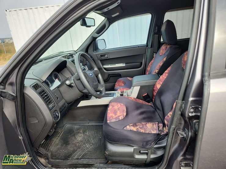 2009-ford-escape-image-13