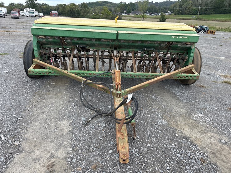 john-deere-8300-image-7