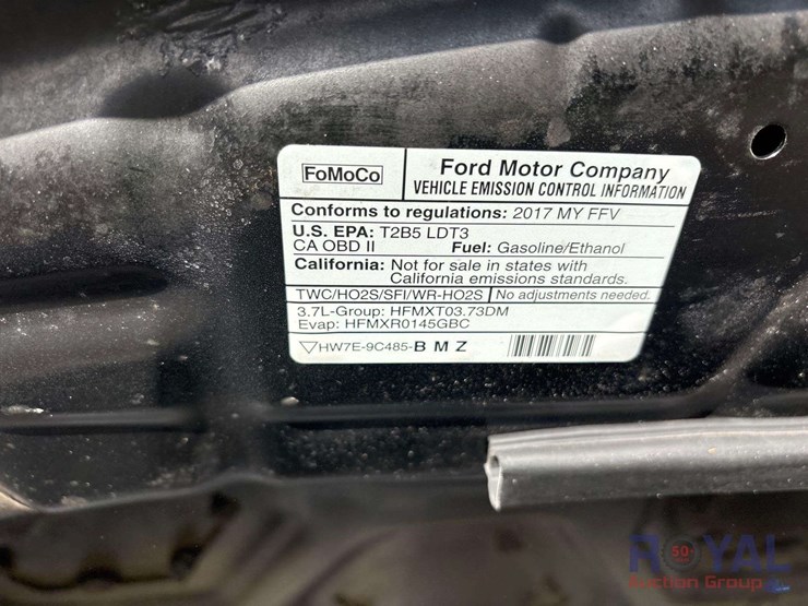 2017-ford-explorer-image-10