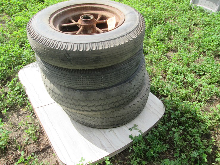 #5060-•-assorted-tires-image-2