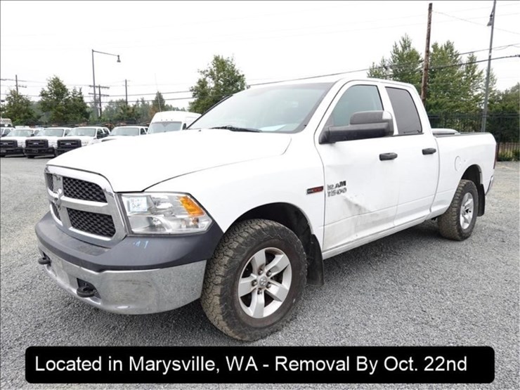 2016-ram-1500-big-horn-image-1