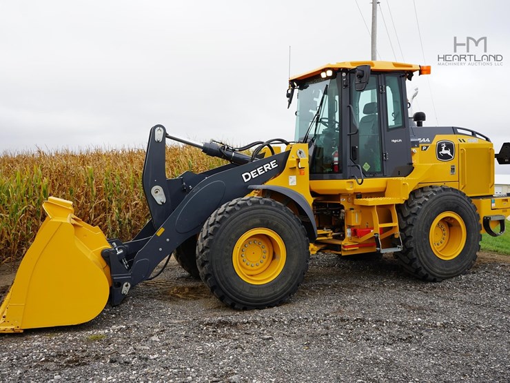 2024-deere-544-image-1