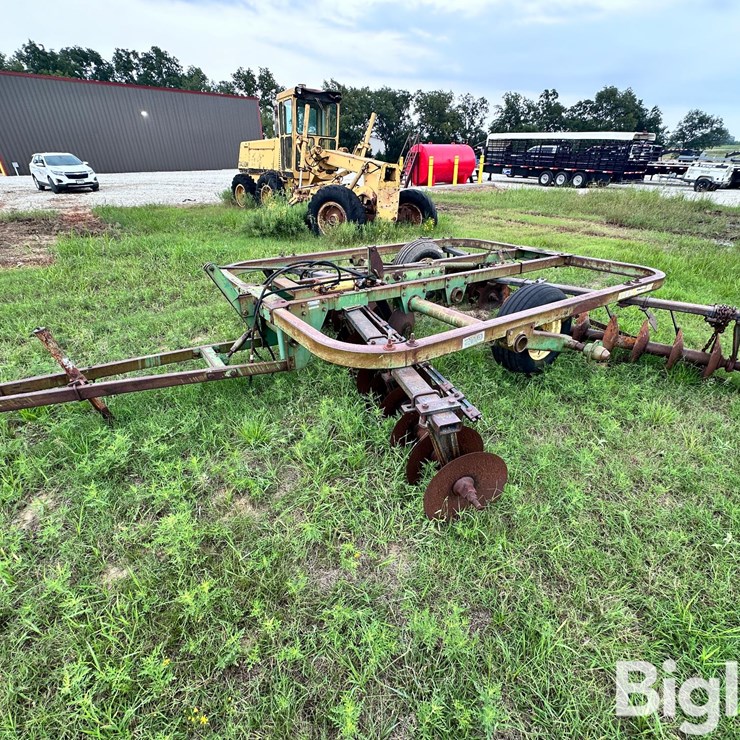 John Deere TD210 Disk