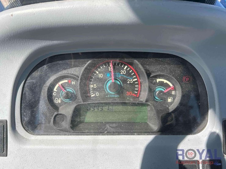new-holland-boomer-47-image-9