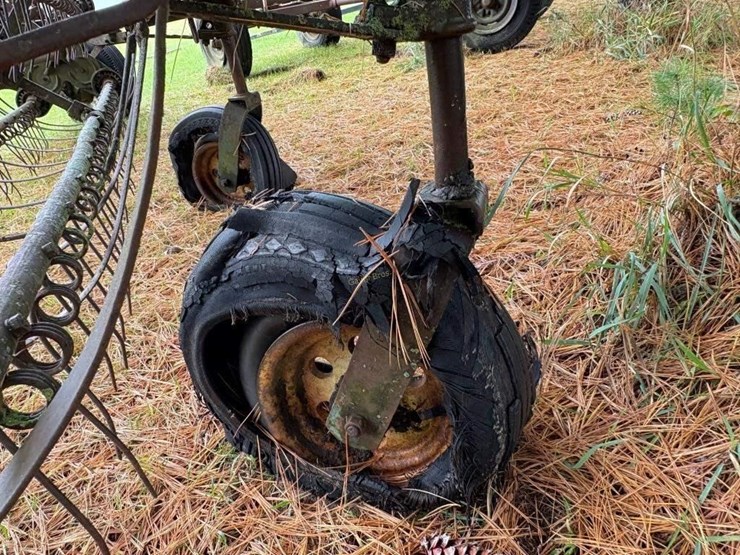 john-deere-10-image-6
