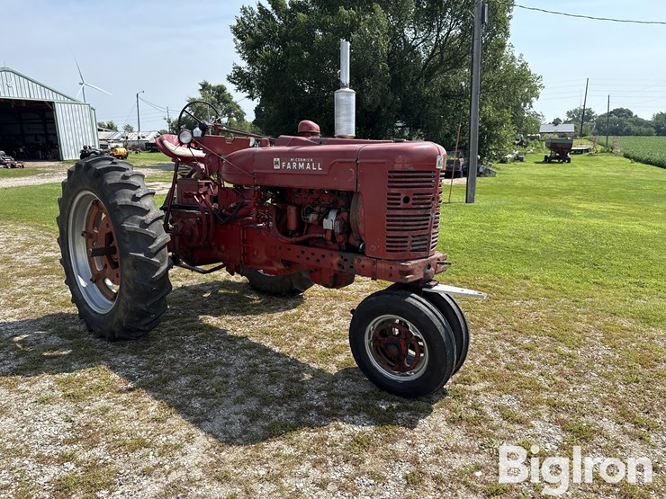 1954-farmall-super-m-ta-2wd-tractor-image-3